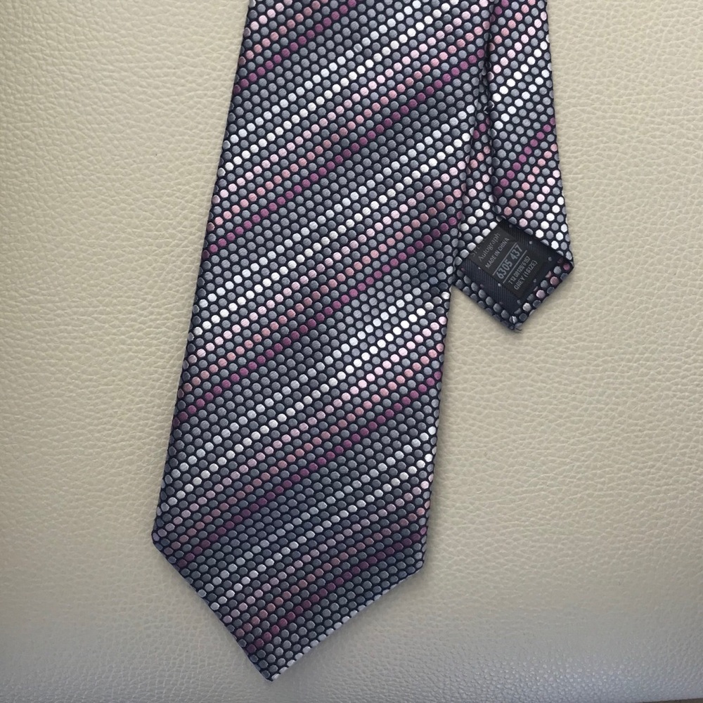 Like new - Tie